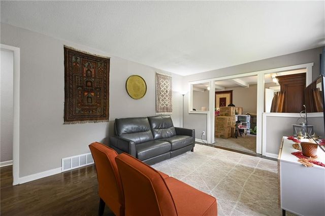 8604 E 53rd Terrace, Kansas City, MO 64129