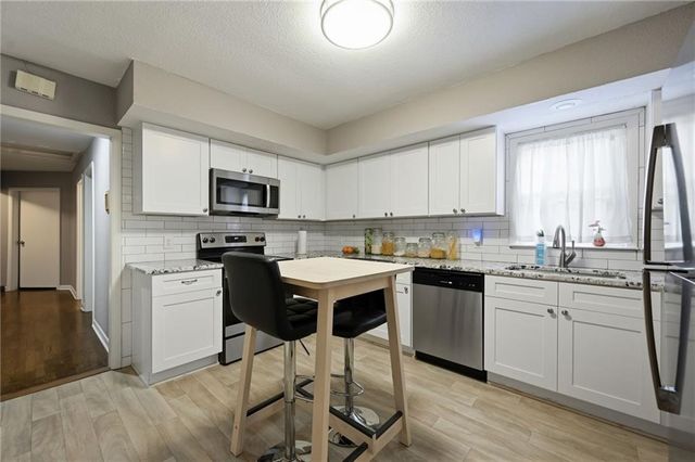 8604 E 53rd Terrace, Kansas City, MO 64129