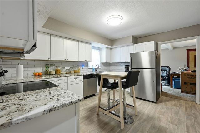 8604 E 53rd Terrace, Kansas City, MO 64129