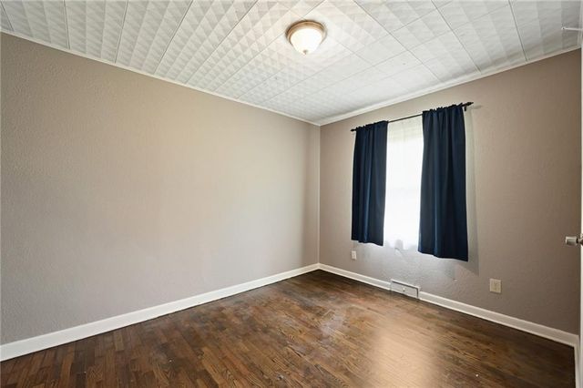8604 E 53rd Terrace, Kansas City, MO 64129