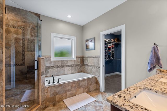 673 Martha's Ct, Mt Washington, KY 40047