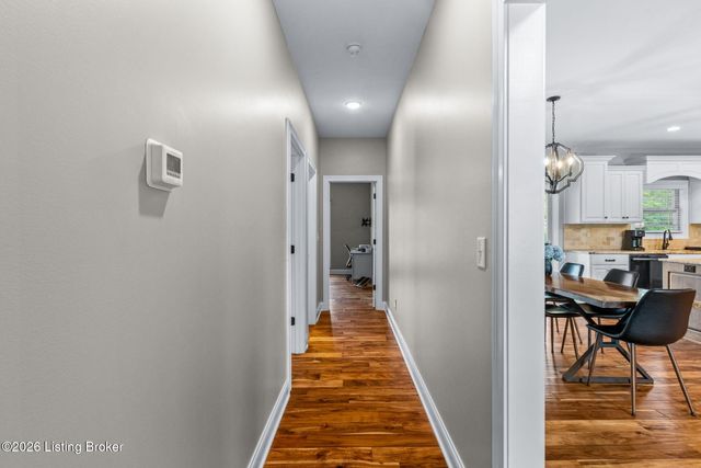 673 Martha's Ct, Mt Washington, KY 40047