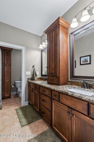 673 Martha's Ct, Mt Washington, KY 40047