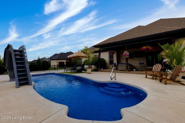 673 Martha's Ct, Mt Washington, KY 40047