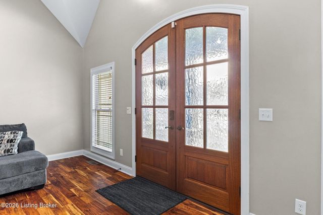 673 Martha's Ct, Mt Washington, KY 40047