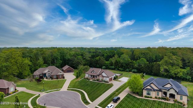 673 Martha's Ct, Mt Washington, KY 40047
