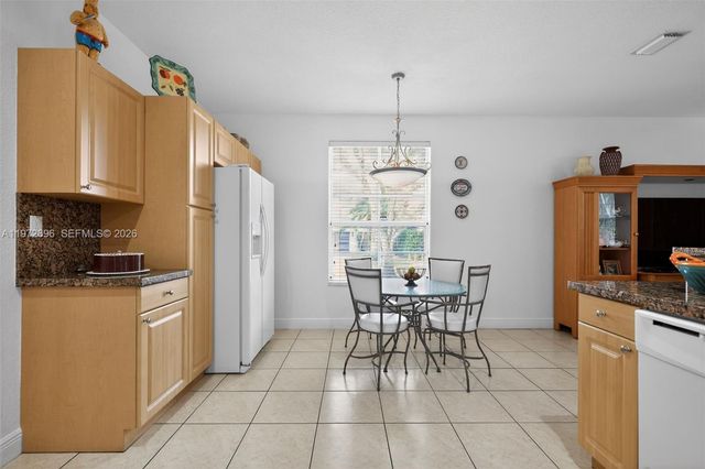 16613 NW 77th Path, Miami Lakes, FL 33016