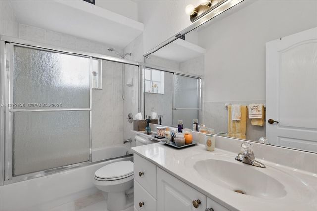 16613 NW 77th Path, Miami Lakes, FL 33016