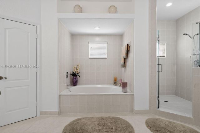 16613 NW 77th Path, Miami Lakes, FL 33016