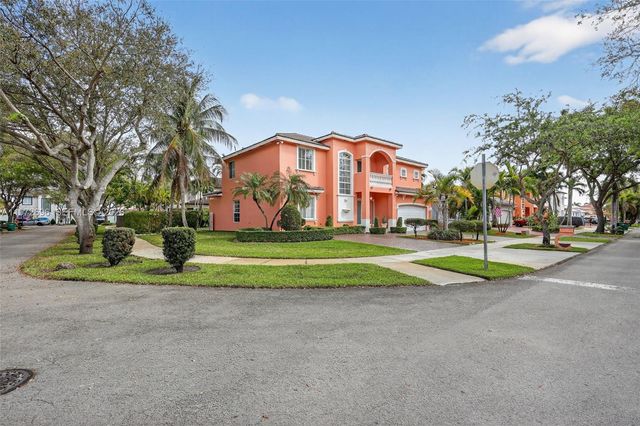 16613 NW 77th Path, Miami Lakes, FL 33016