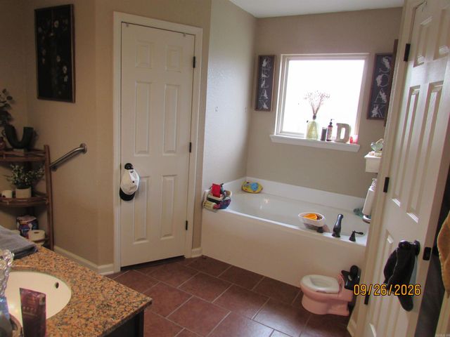 21 Daytona Dr, Cabot, AR 72023