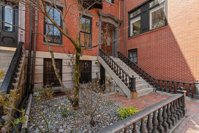 453 Massachusetts Ave 1, Boston, MA 02118