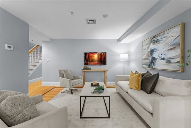 453 Massachusetts Ave 1, Boston, MA 02118