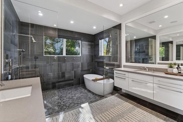 14662 Watermark Way, Palm Beach Gardens, FL 33410