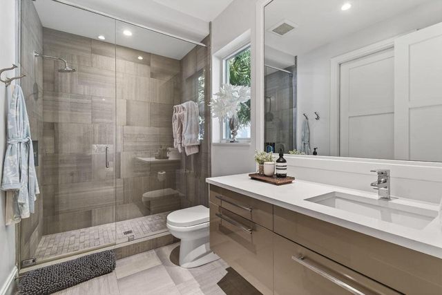 14662 Watermark Way, Palm Beach Gardens, FL 33410