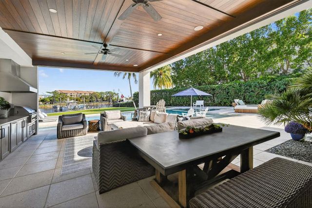 14662 Watermark Way, Palm Beach Gardens, FL 33410