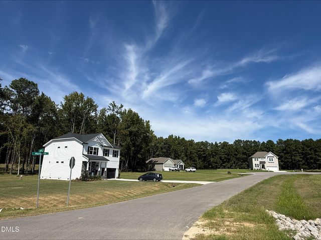 10308 Hamish Drive, Zebulon, NC 27597
