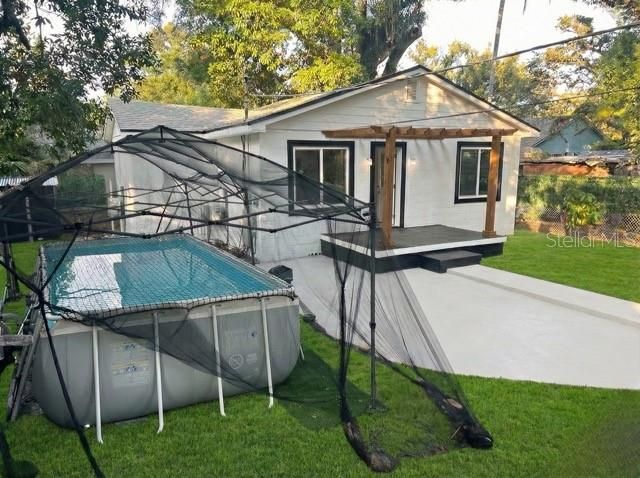 2102 E CARACAS STREET, Tampa, FL 33610