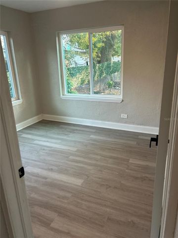 2102 E CARACAS STREET, Tampa, FL 33610