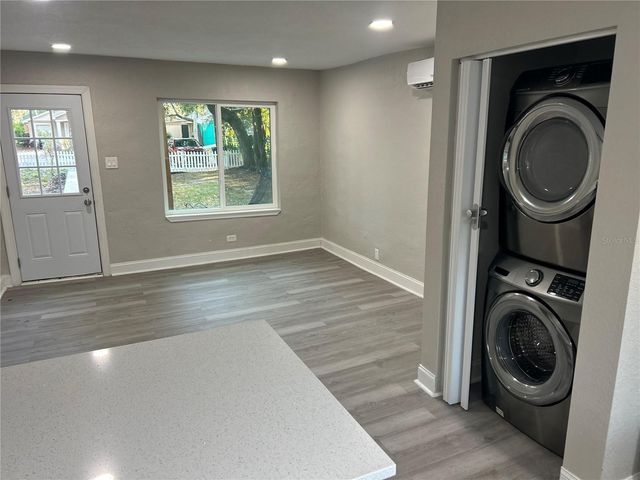 2102 E CARACAS STREET, Tampa, FL 33610