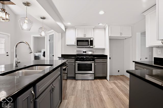 7036 E 300 S, Whitestown, IN 46075