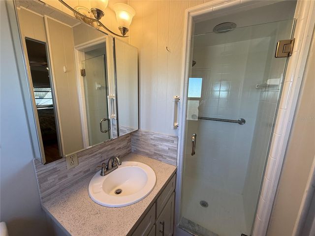 560 LILY OF THE VALLEY DRIVE, Venice, FL 34293