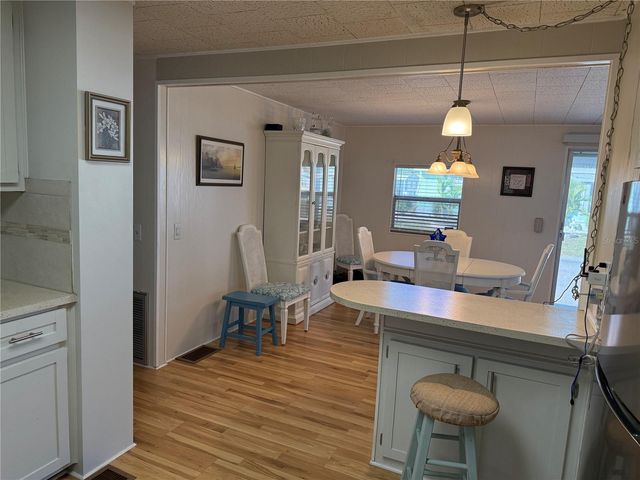 560 LILY OF THE VALLEY DRIVE, Venice, FL 34293