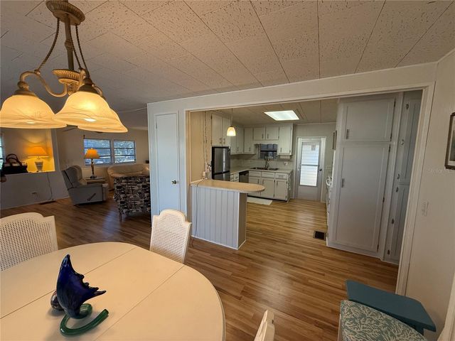 560 LILY OF THE VALLEY DRIVE, Venice, FL 34293