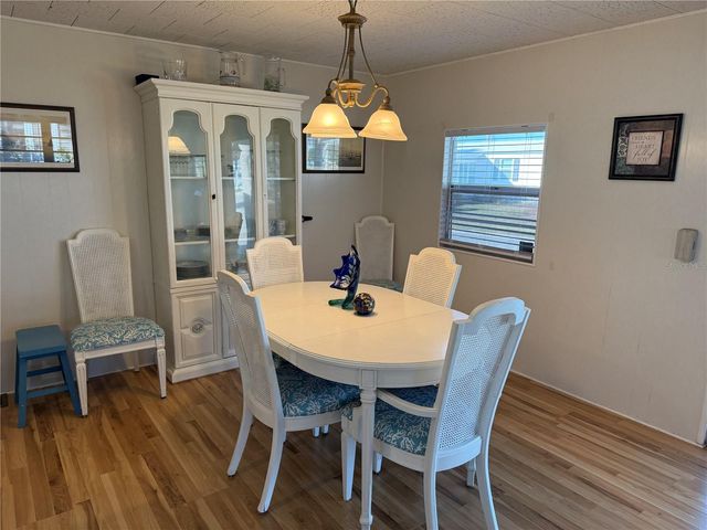 560 LILY OF THE VALLEY DRIVE, Venice, FL 34293