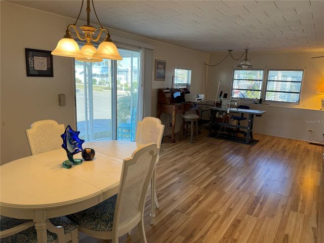 560 LILY OF THE VALLEY DRIVE, Venice, FL 34293