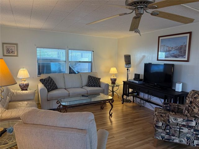 560 LILY OF THE VALLEY DRIVE, Venice, FL 34293