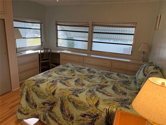 560 LILY OF THE VALLEY DRIVE, Venice, FL 34293