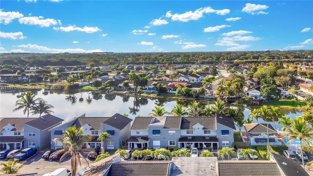 7020 NW 173rd Dr 505, Hialeah, FL 33015