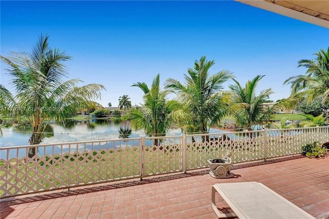 7020 NW 173rd Dr 505, Hialeah, FL 33015