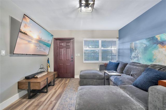 7020 NW 173rd Dr 505, Hialeah, FL 33015