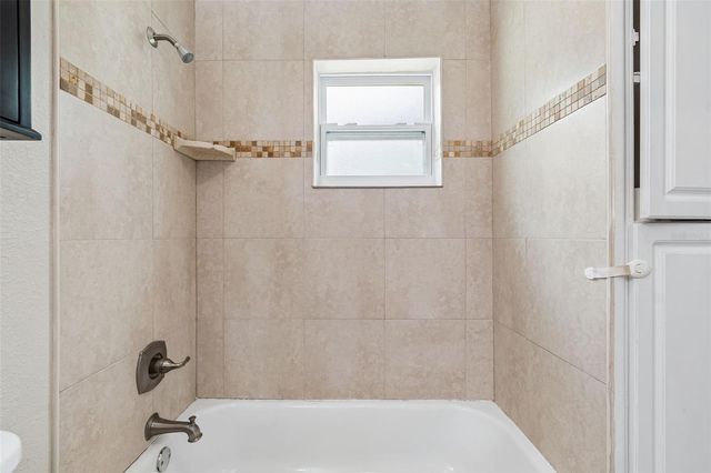 2120 W CLIFTON STREET, Tampa, FL 33603