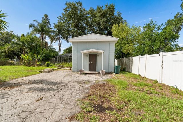2120 W CLIFTON STREET, Tampa, FL 33603