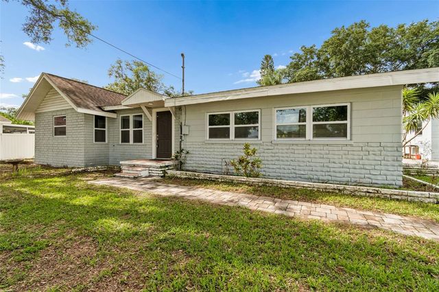 2120 W CLIFTON STREET, Tampa, FL 33603