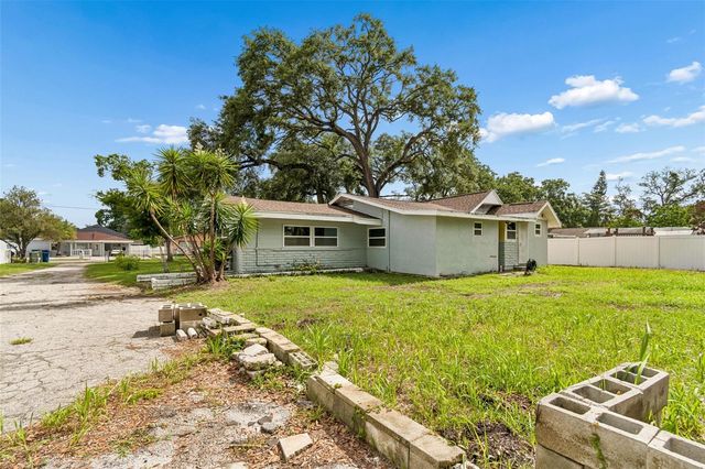 2120 W CLIFTON STREET, Tampa, FL 33603