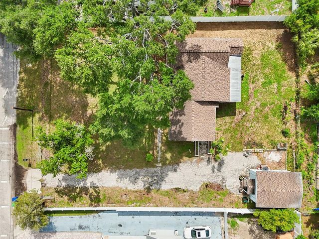 2120 W CLIFTON STREET, Tampa, FL 33603