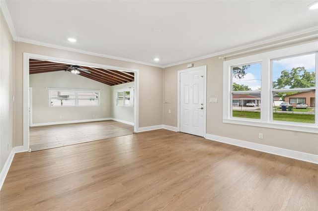 2120 W CLIFTON STREET, Tampa, FL 33603