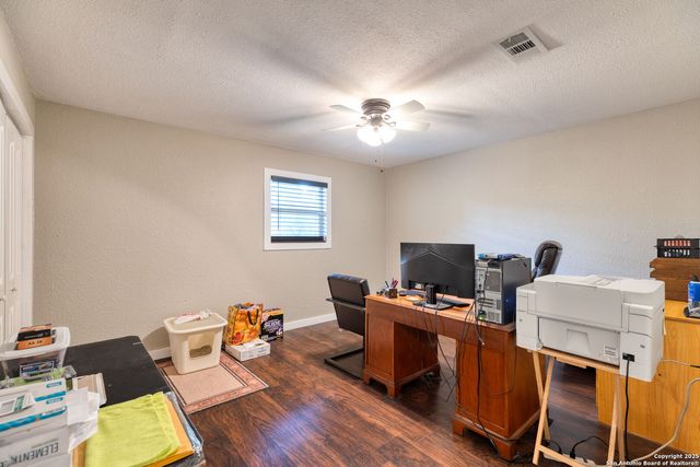 461 RUST RANCH RD, Blanco, TX 78606