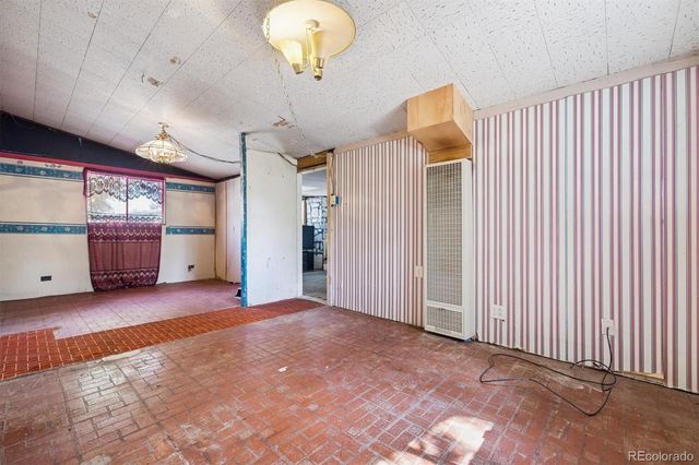 2305 S Newton Street, Denver, CO 80219