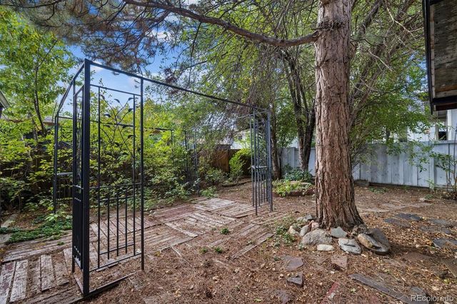 2305 S Newton Street, Denver, CO 80219