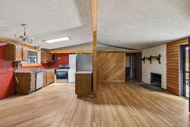 2305 S Newton Street, Denver, CO 80219