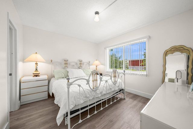 1117 Lake Terrace 207, Boynton Beach, FL 33426