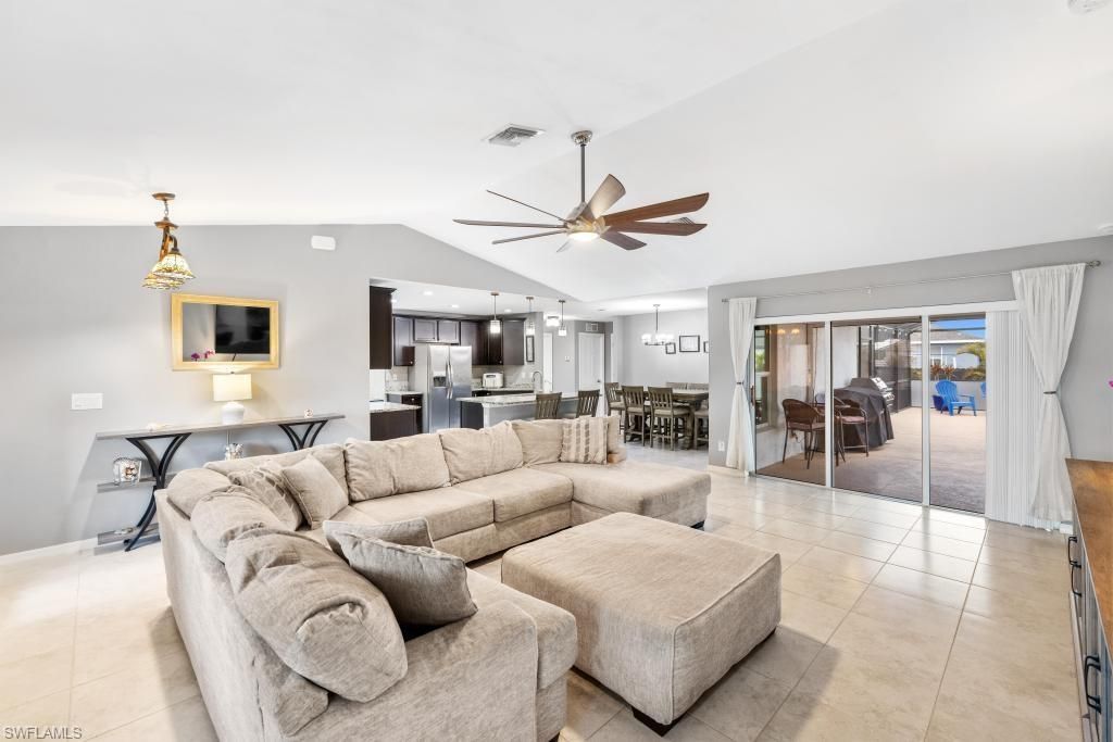 Image 10 of property listing at 101 NW 25th TER, Cape Coral, FL 33993