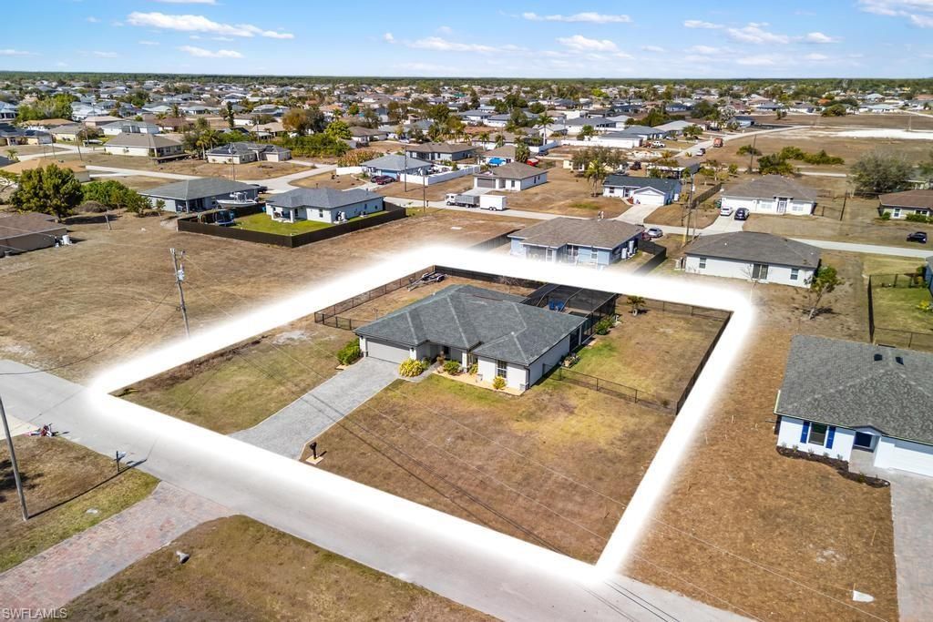 Image 2 of property listing at 101 NW 25th TER, Cape Coral, FL 33993