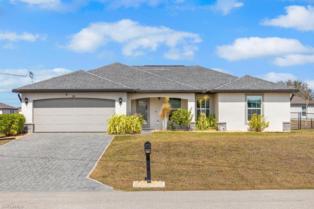 Image 3 of property listing at 101 NW 25th TER, Cape Coral, FL 33993