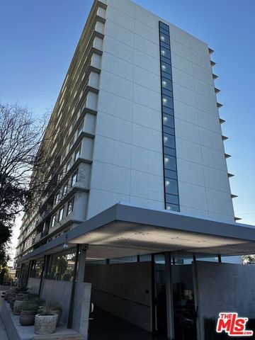 818 N Doheny Drive 401, West Hollywood, CA 90069